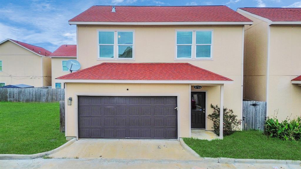 Foto principal - 8706 Beviamo St