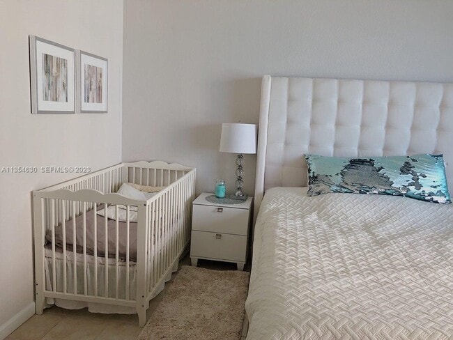 Building Photo - 2501 S Ocean Dr