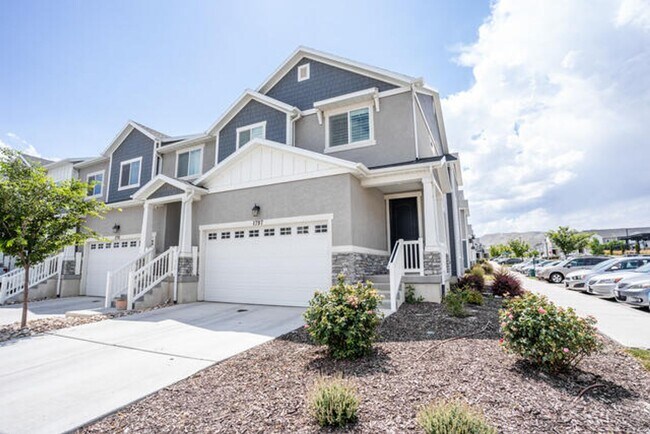 Foto del edificio - Upgraded Pet Friendly Lehi townhome
