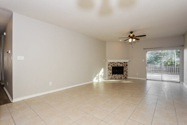 Foto del edificio - 2804 Hilcroft Ave