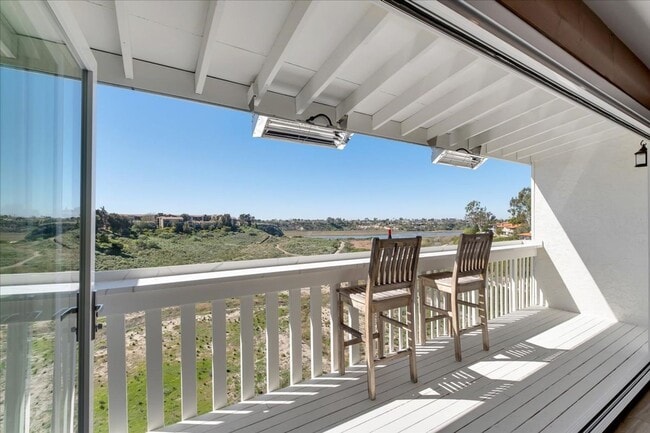 Foto del edificio - 745 Domingo Dr