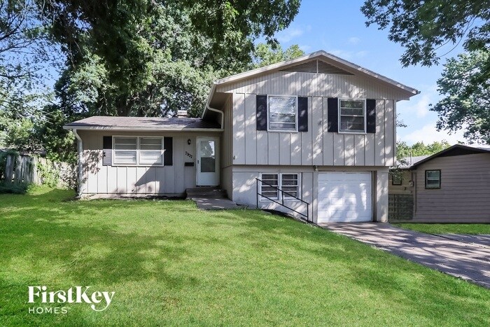 Foto principal - 7902 E 89th Terrace
