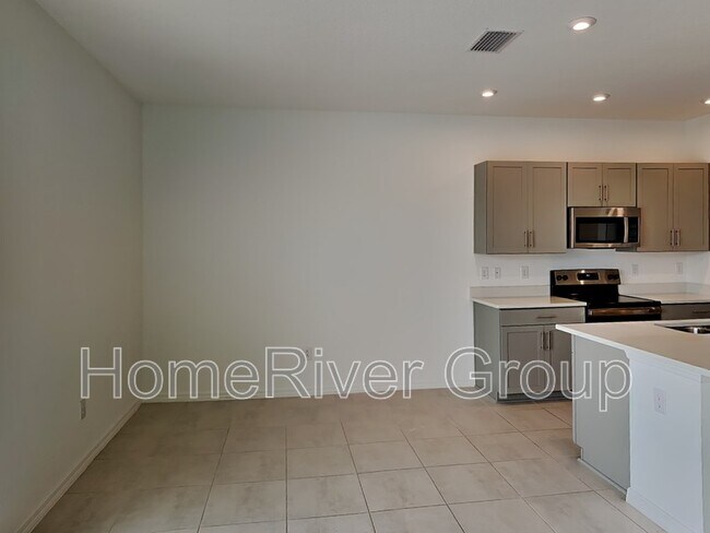 Building Photo - 5756 Haven Ter