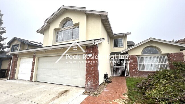 Building Photo - 5 br, 3 bath House - 8844 Inisheer Wy