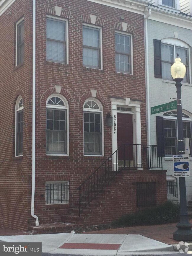 Building Photo - 8706 Ramsey Ave
