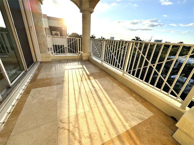 Foto del edificio - 1824 Brickell Ave