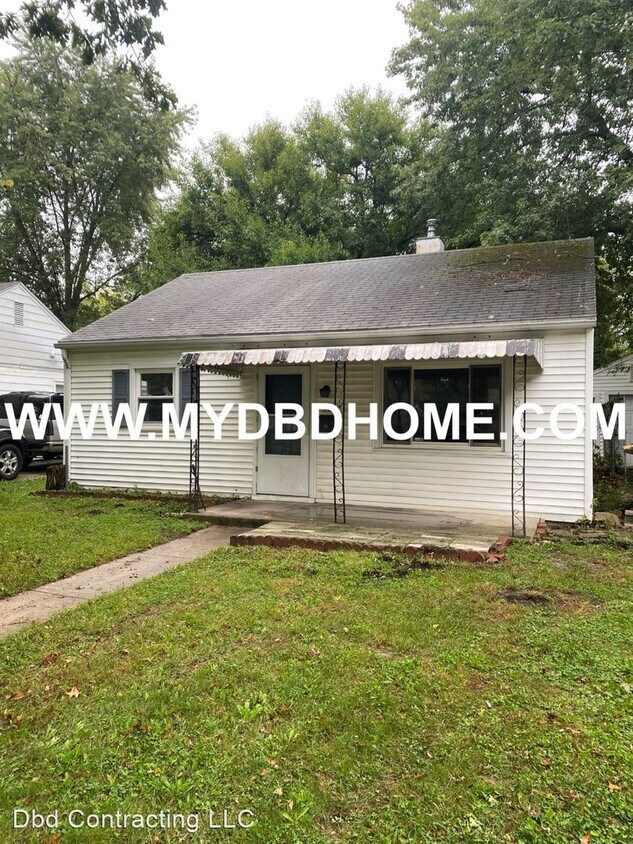 2 br, 1 bath House 5217 Bowser Ave. House Rental in Fort Wayne, IN