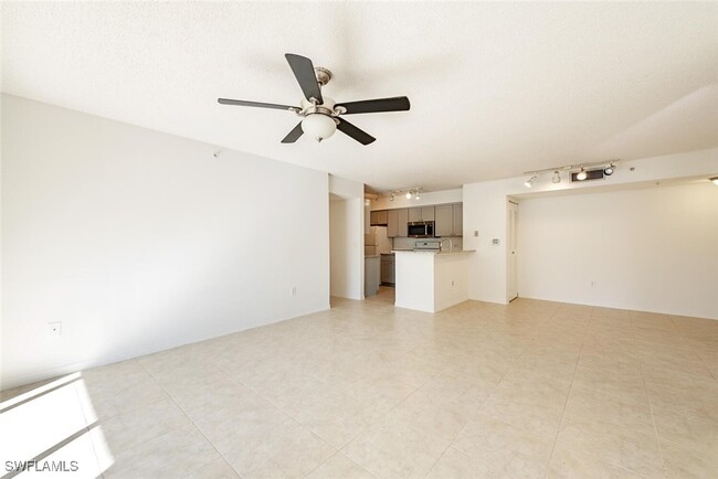Building Photo - 8861 Colonnades Ct W