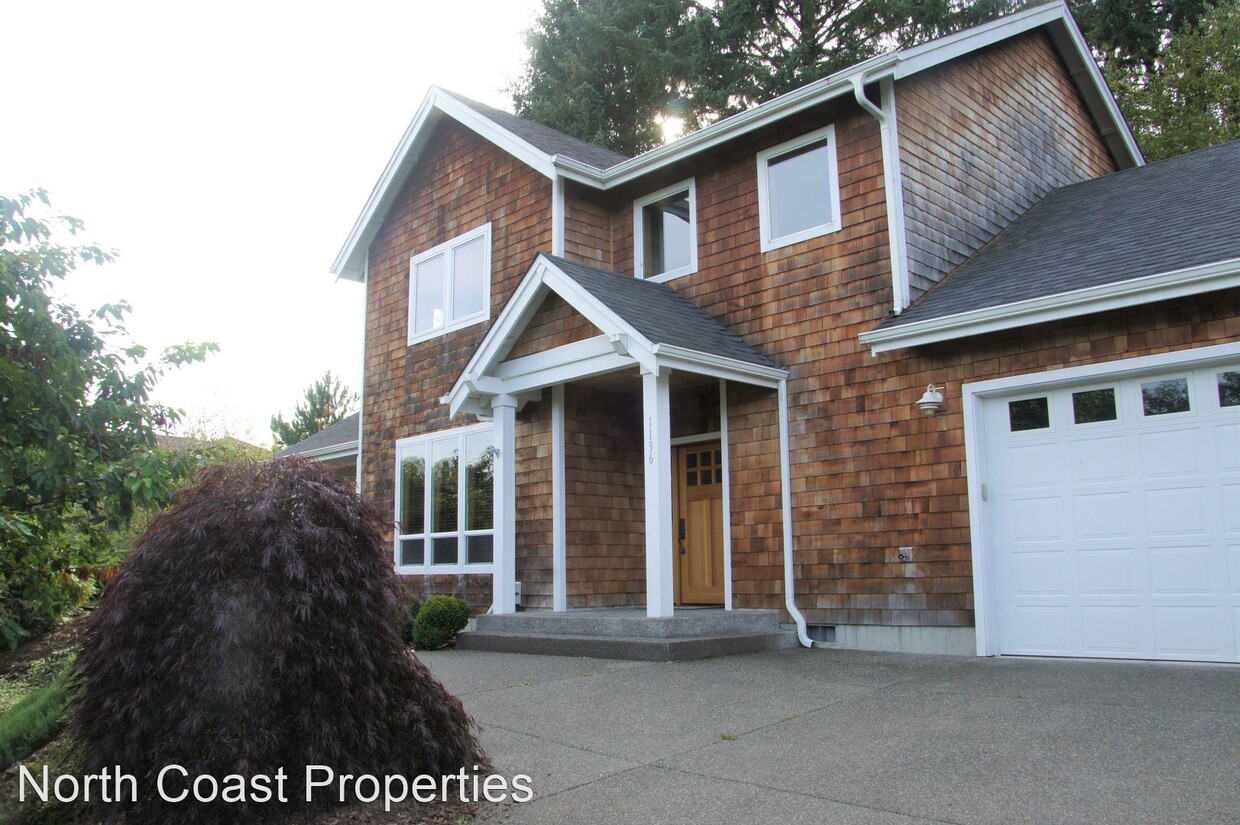 Primary Photo - 3 br, 2.5 bath House - 1136 Chinook Lane