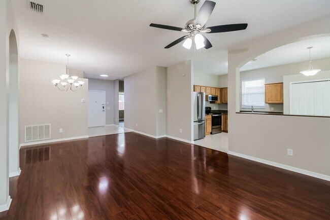 Foto del edificio - 10324 Goldenbrook Way
