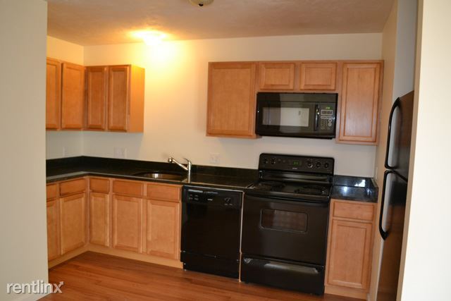 Building Photo - 5 Springhouse Trail