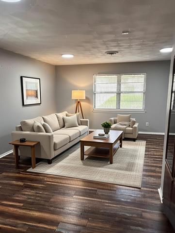 Foto del edificio - 10546 Mapleridge Dr