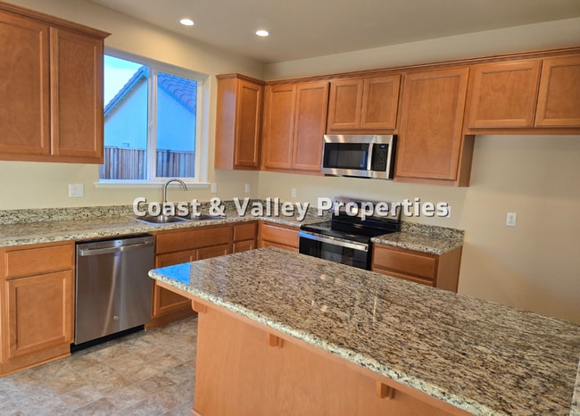 Building Photo - King City Home for RENT!!!