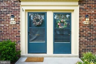 Building Photo - 8414 Penshurst Dr