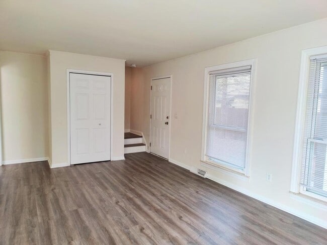 Photo - 478 Robbe Ave Townhome