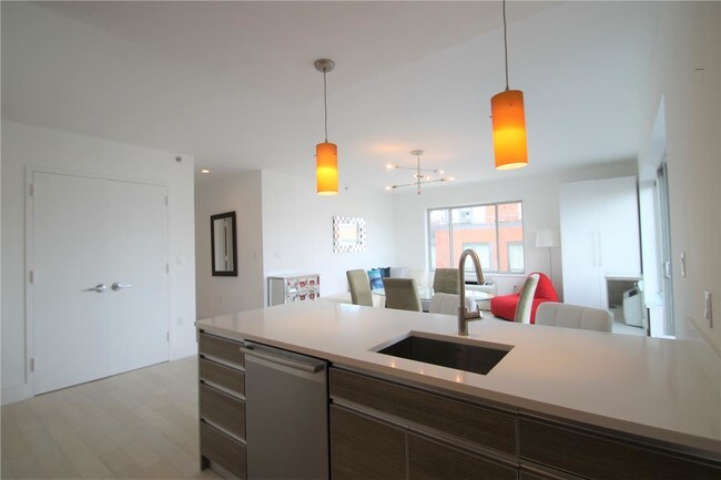 Foto del edificio - 4705 5th St