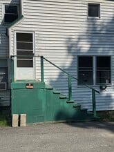 Building Photo - 132 Sewall St