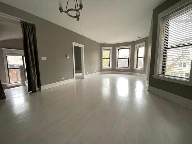 Foto del edificio - 852 N Fairfield Ave