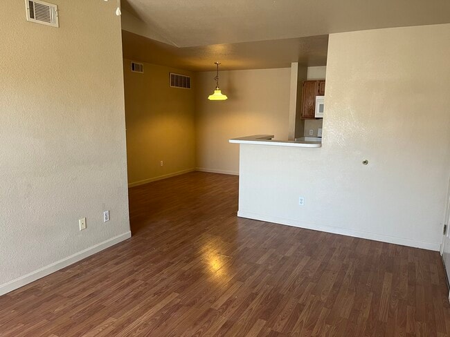 Foto del edificio - 2856 17th Ave