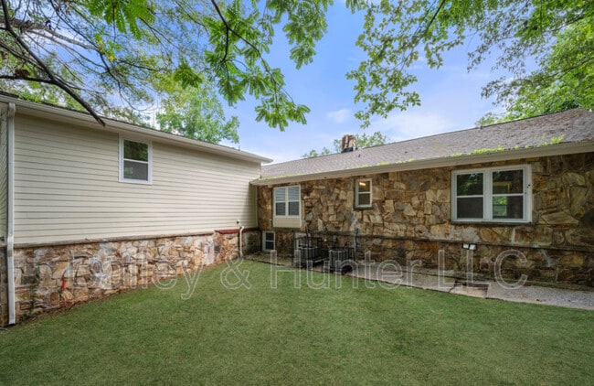 Building Photo - 1721 Hortense Pl NW