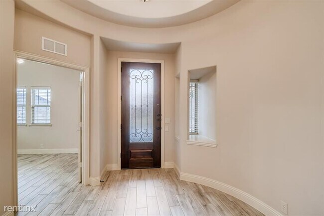Building Photo - 4 br, 2.5 bath House - 415 Tanglewood Driv...