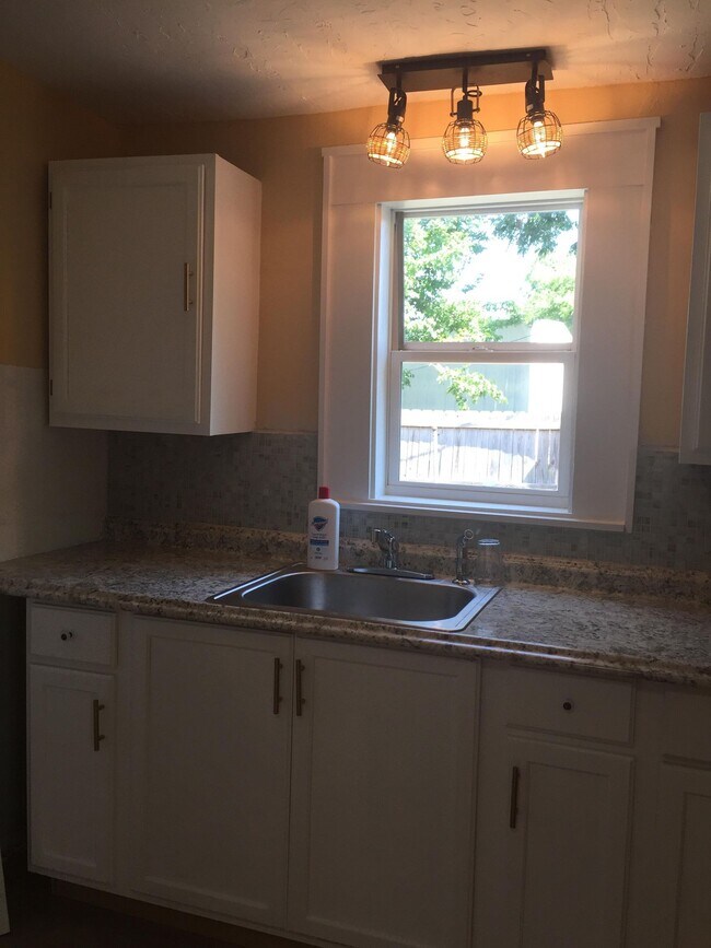 Foto del edificio - 706 SW 7th St