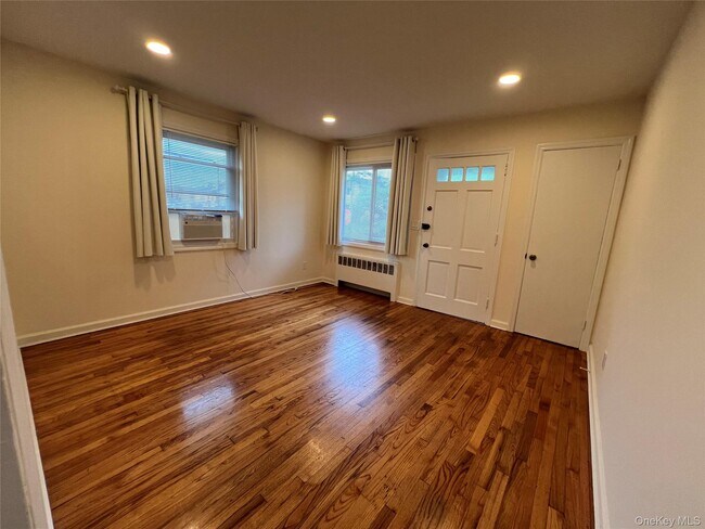 Foto del edificio - 40 Firwood Rd