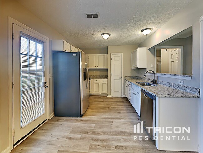 Foto del edificio - 4924 Nina Marie Ave