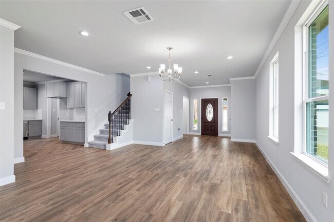 Building Photo - 7655 Ameswood Rd