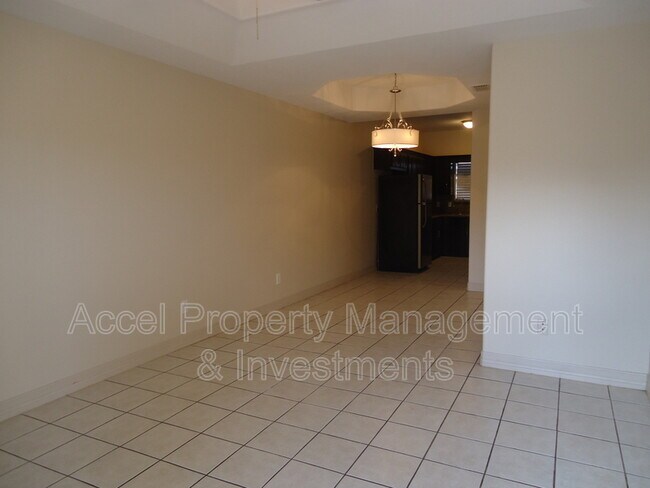 Building Photo - 201 Gastel Cir