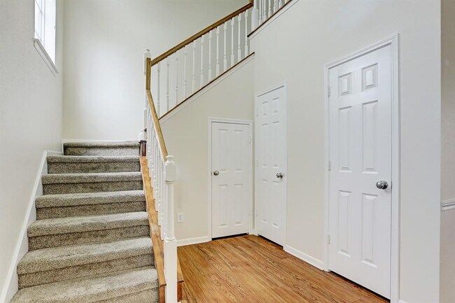 Building Photo - 1351 El Camino Village Dr