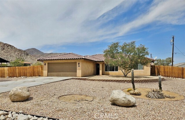 Foto principal - 7064 Eucalyptus Ave