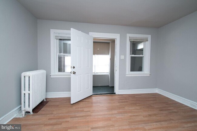 Building Photo - 5230 Marlowe St
