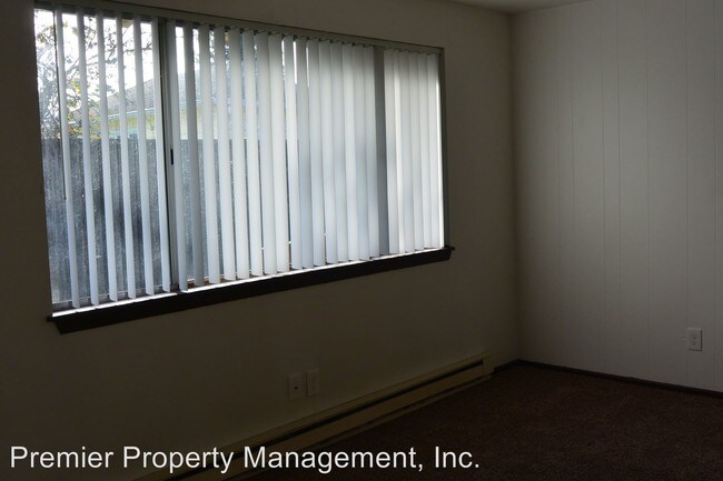Building Photo - 3004 Fairmount Ave