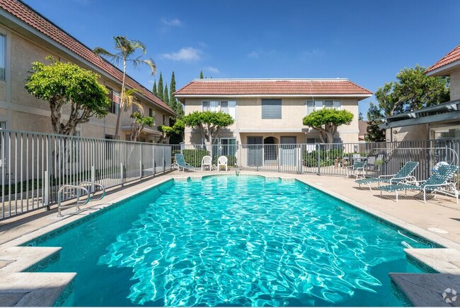 Lido Apartments - 241 Avocado St - 241 Avocado St Costa Mesa, CA ...