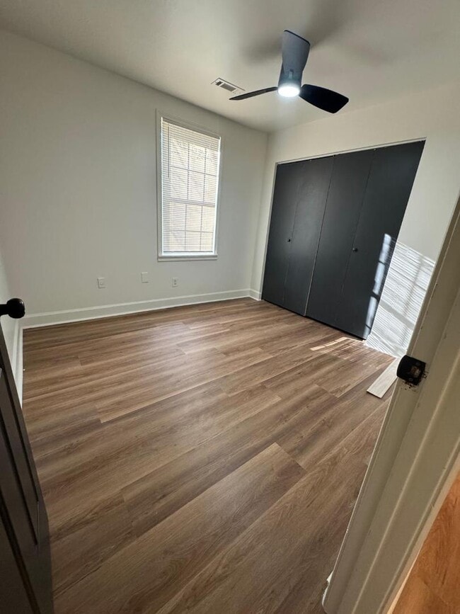 Foto del edificio - 390 Cologne Dr SE