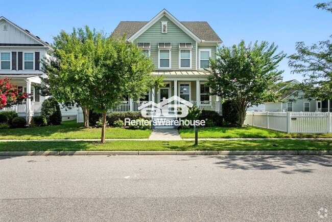 Building Photo - 3304 Patrick Henry Dr