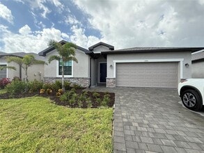 Building Photo - 1590 Saddlewood Cir