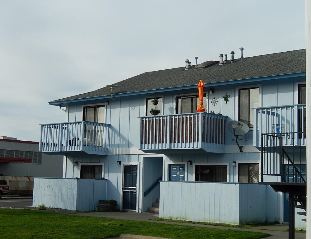 Building Photo - 4982 Valley East Blvd