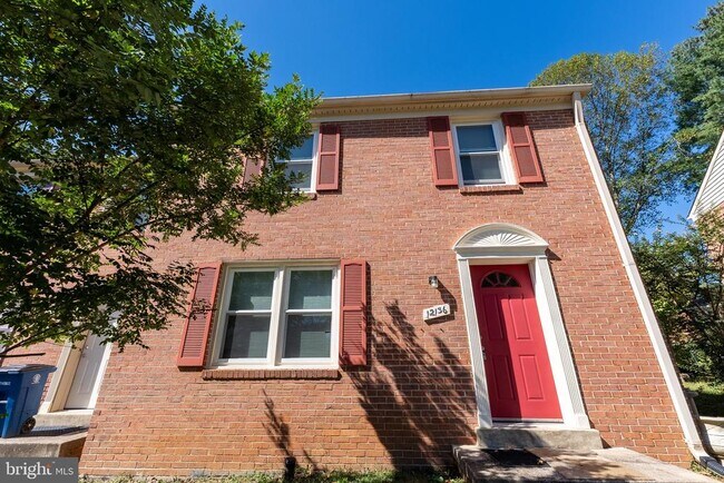 Building Photo - 12136 Bentridge Pl