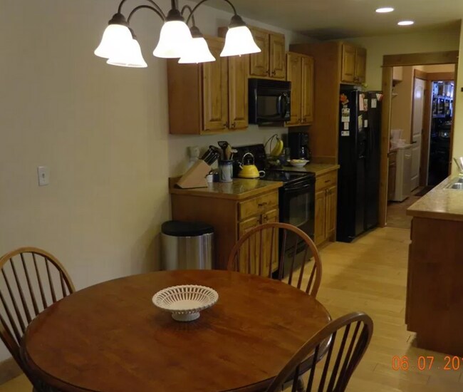 Foto del edificio - Beautiful 3 Bedroom Condo
