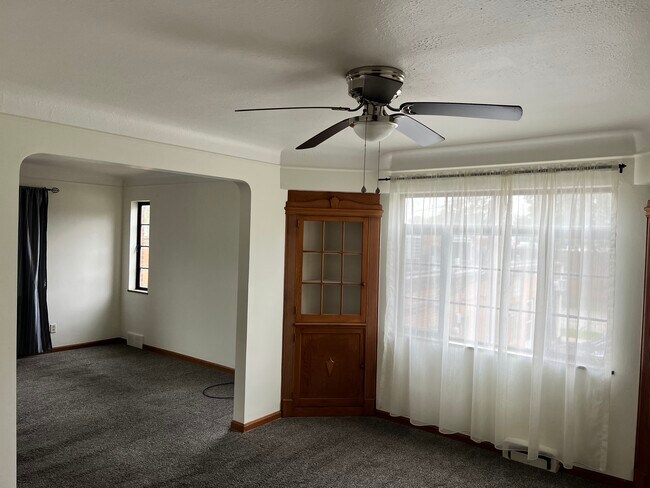 custom built in corner units - 6601 Pearl Rd