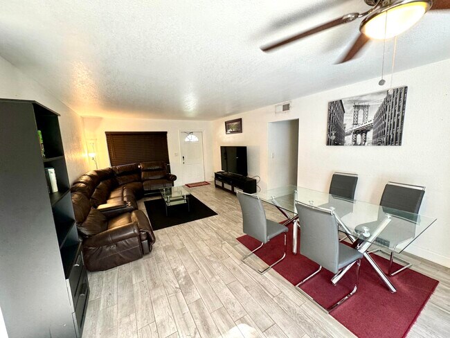 Foto del edificio - 1719 15th Ave N