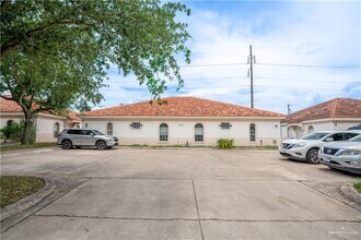 Building Photo - 604 Buena Vista Dr