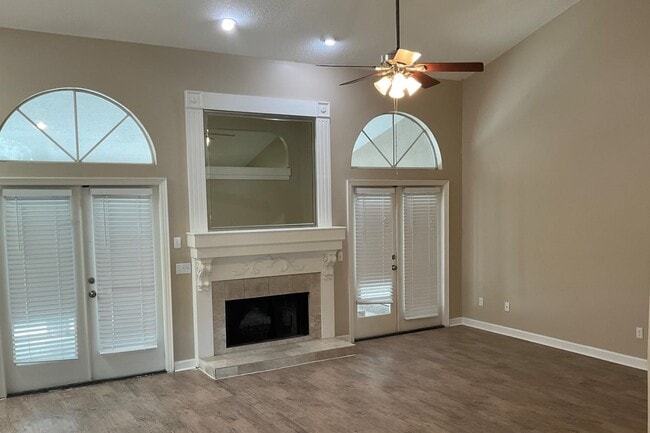Building Photo - 4900 Winwood Way