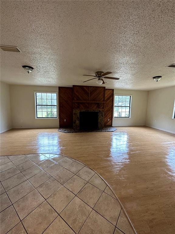 Building Photo - 5907 NW 65th Pl