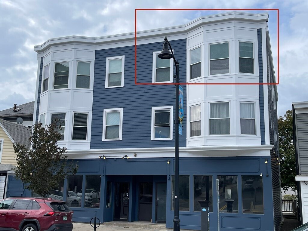 240 Rantoul St Unit 4, Beverly, MA 01915 Room for Rent in Beverly, MA