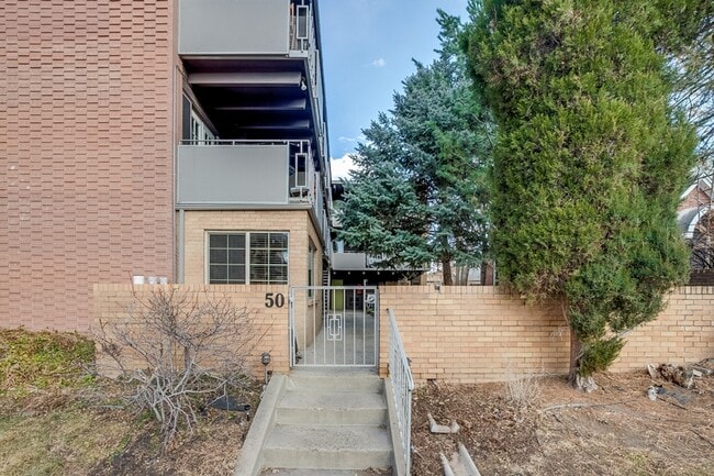 Photo - 50 N Clarkson St Apartment