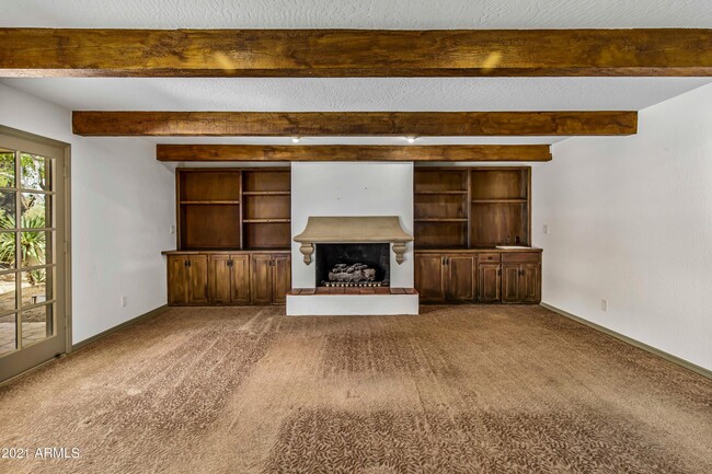 Foto del edificio - 8314 N Mockingbird Ln