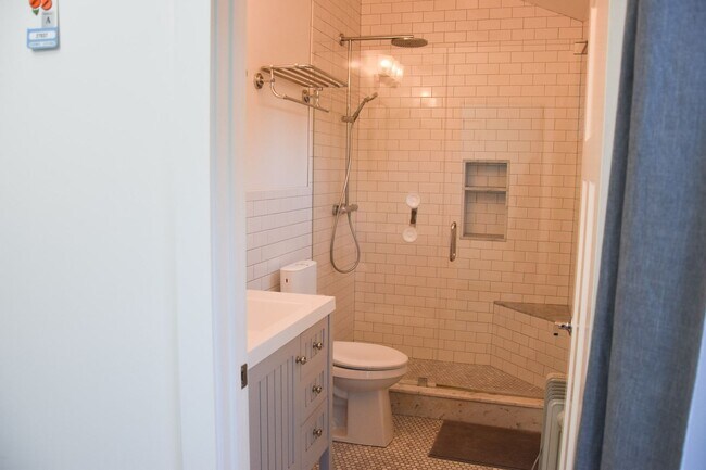 Foto del edificio - 368 N Shaffer St